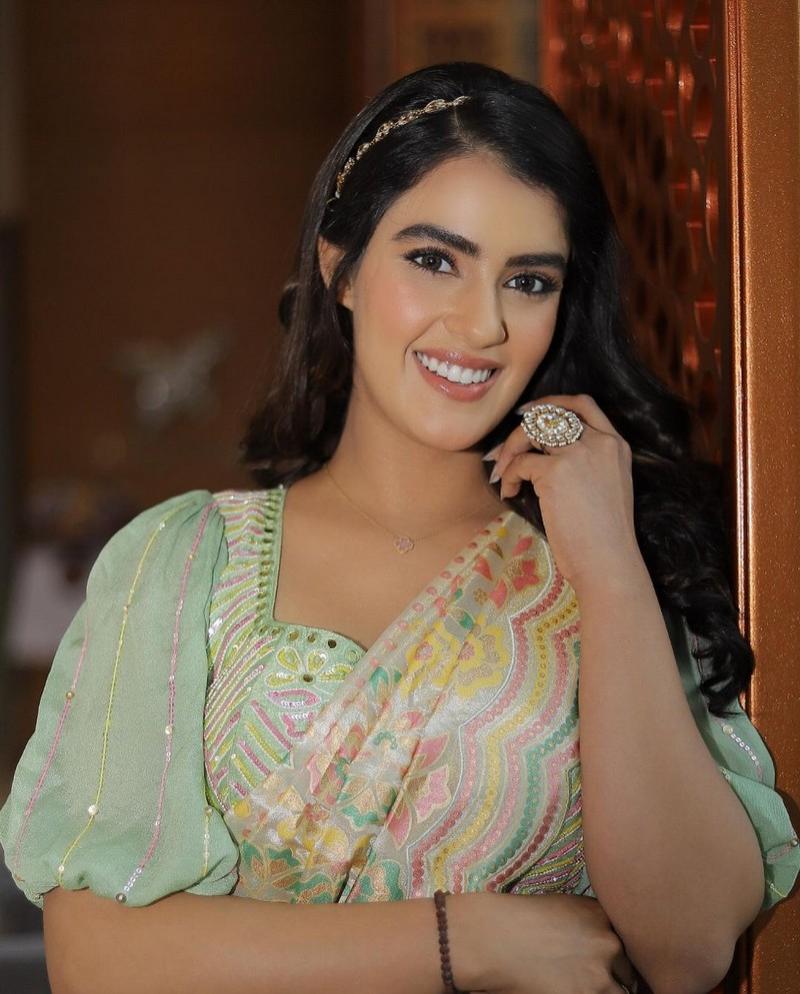 Kavya Thapar 8