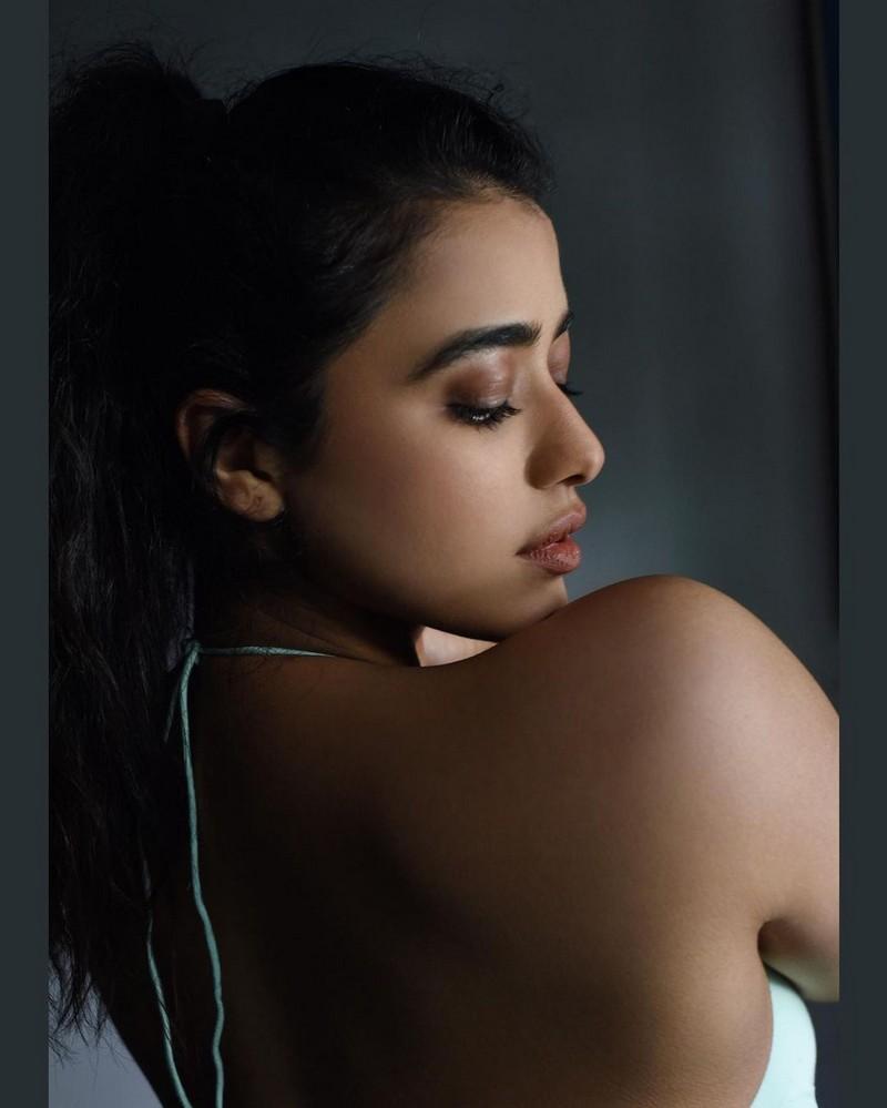 Ketika Sharma 5