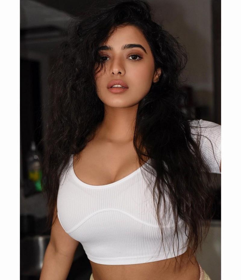 Ketika Sharma 8