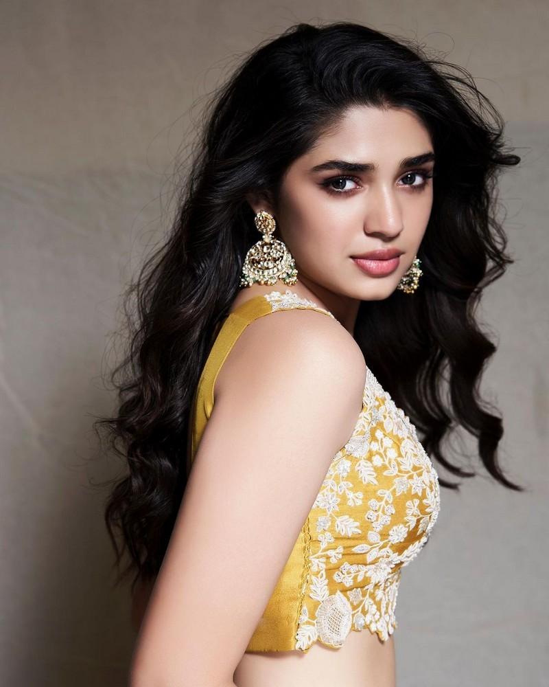 Krithi Shetty 7