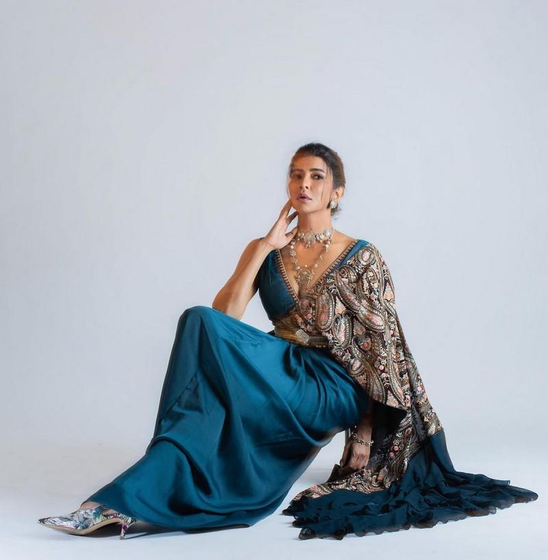 Manchu Lakshmi 8
