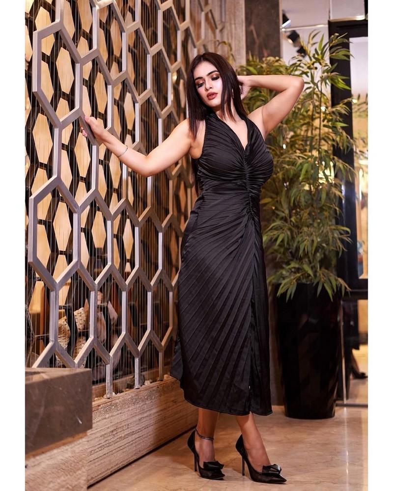Nehhaa Malik 5