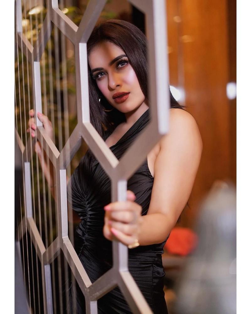 Nehhaa Malik 9