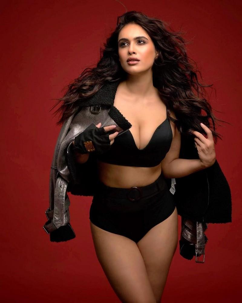 Nehhaa Malik 7