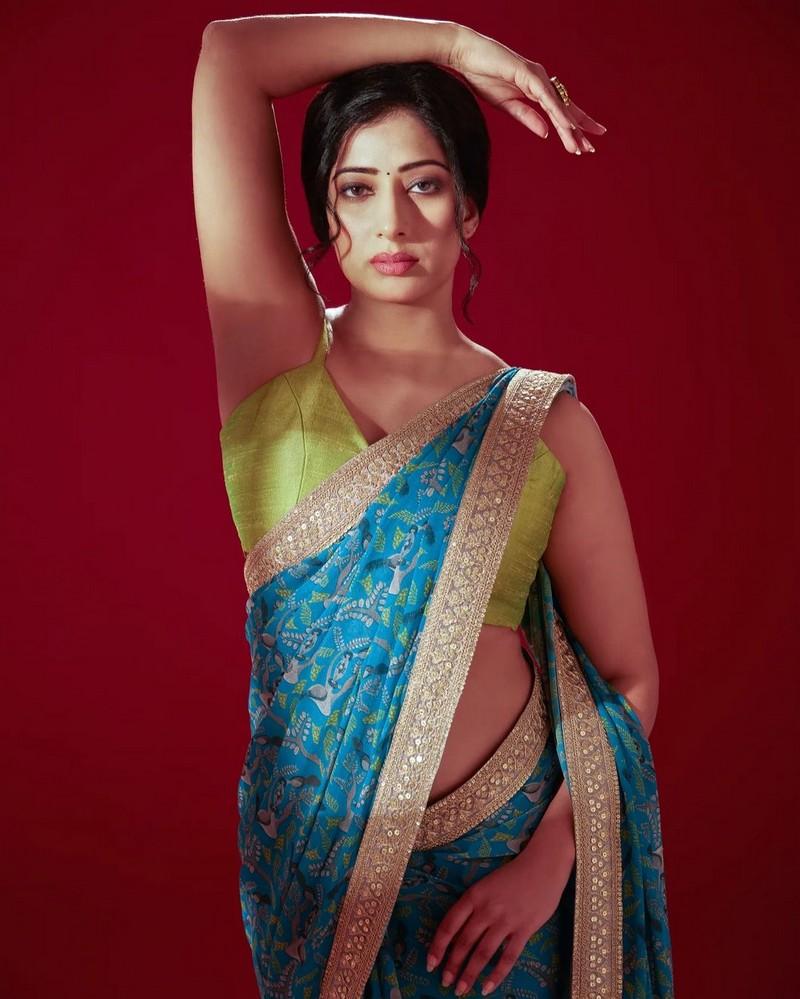 Niharica Raizada 13