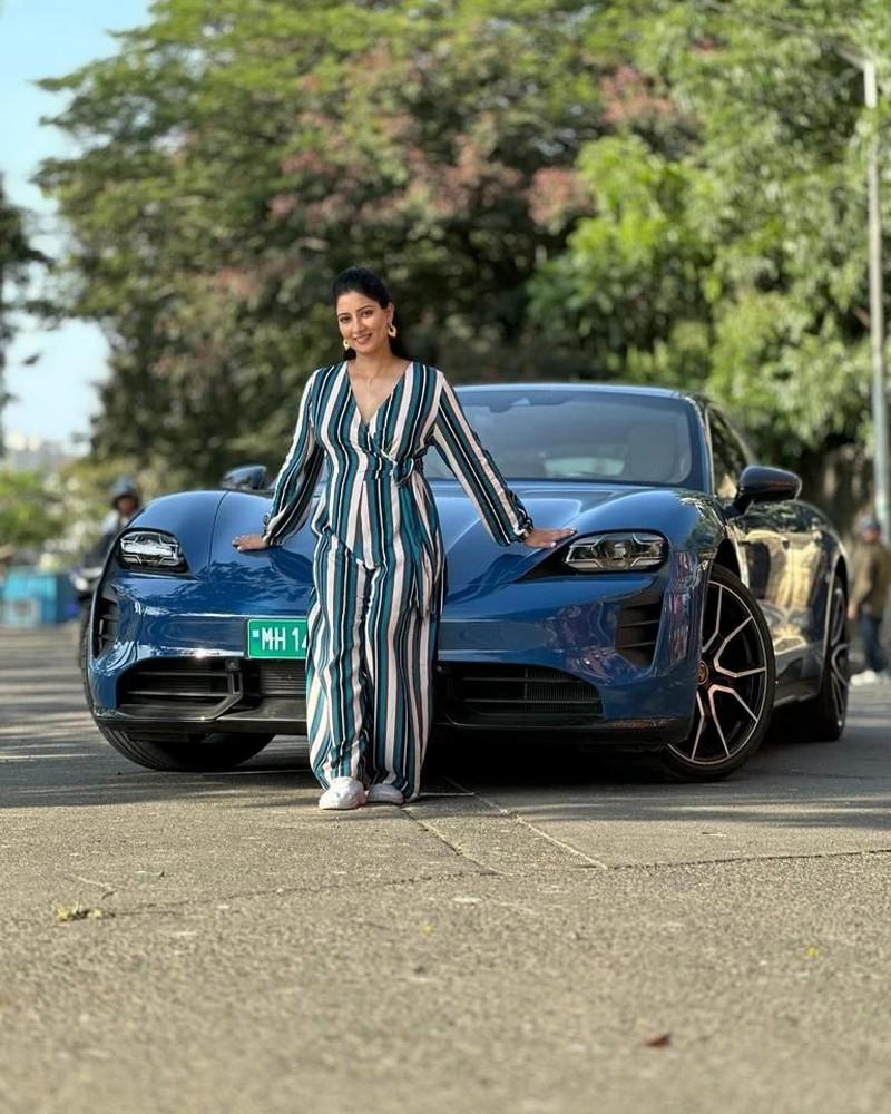 Niharica Raizada 7
