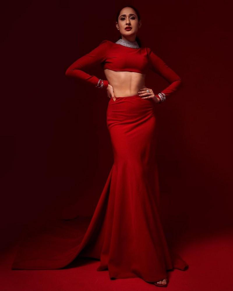 Pragya Jaiswal 3