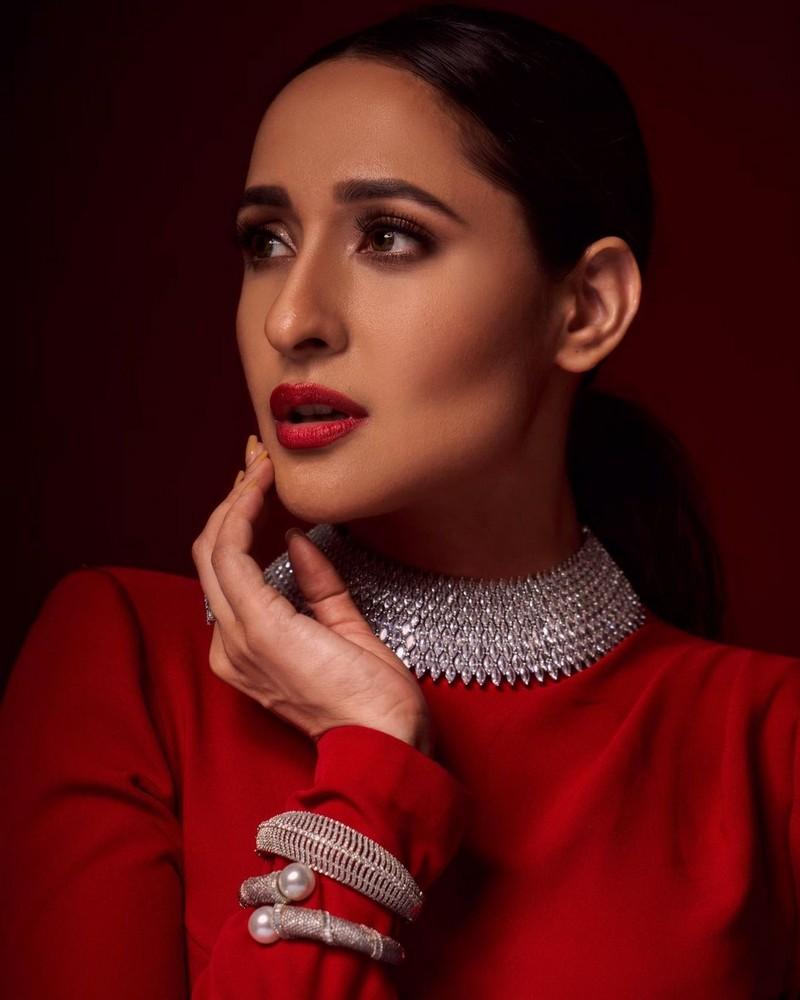 Pragya Jaiswal 8