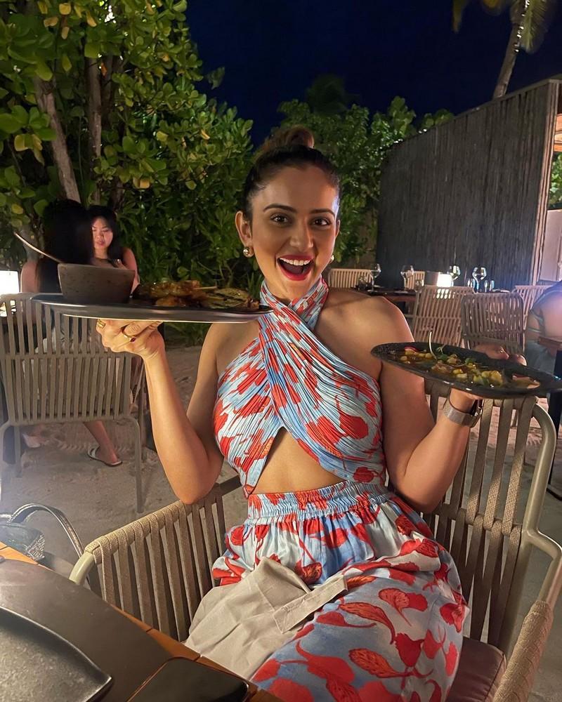 Rakul 9