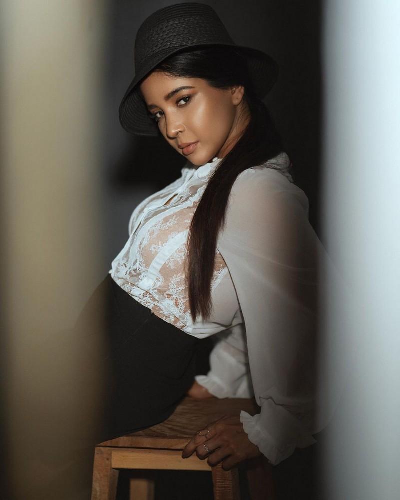Sakshi Agarwal 11