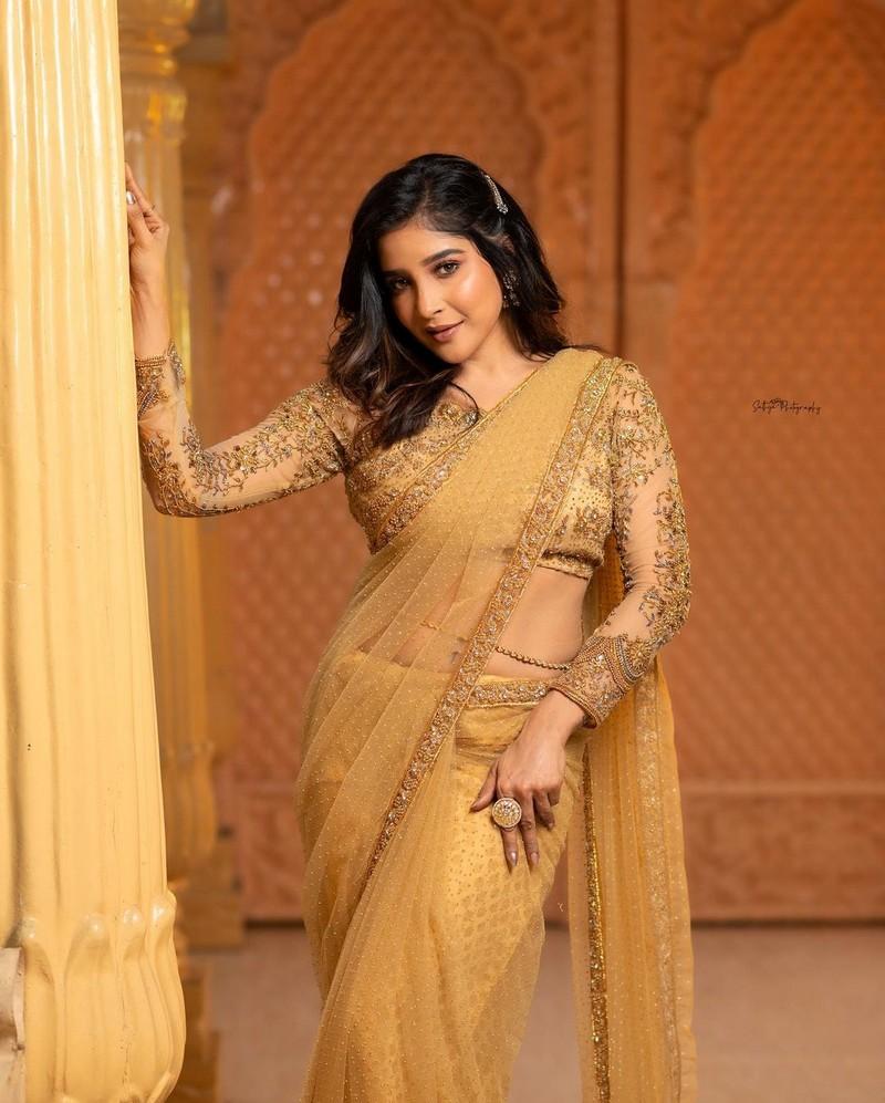 Sakshi Agarwal 3