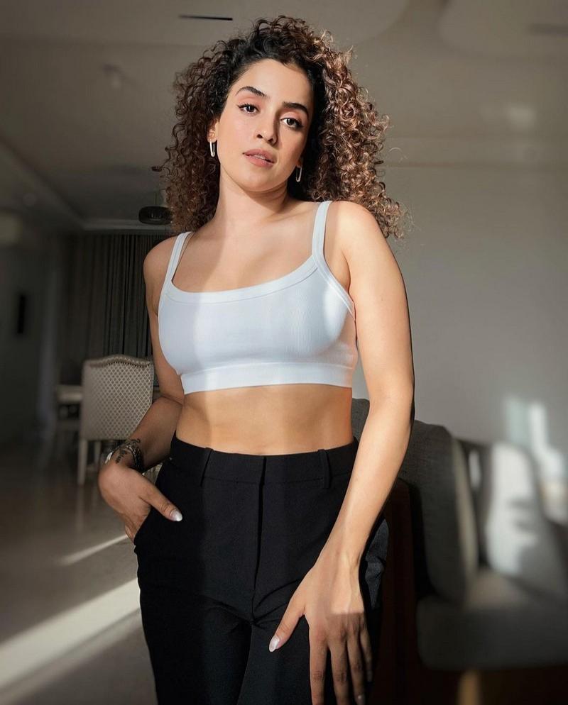 Sanya Malhotra 7