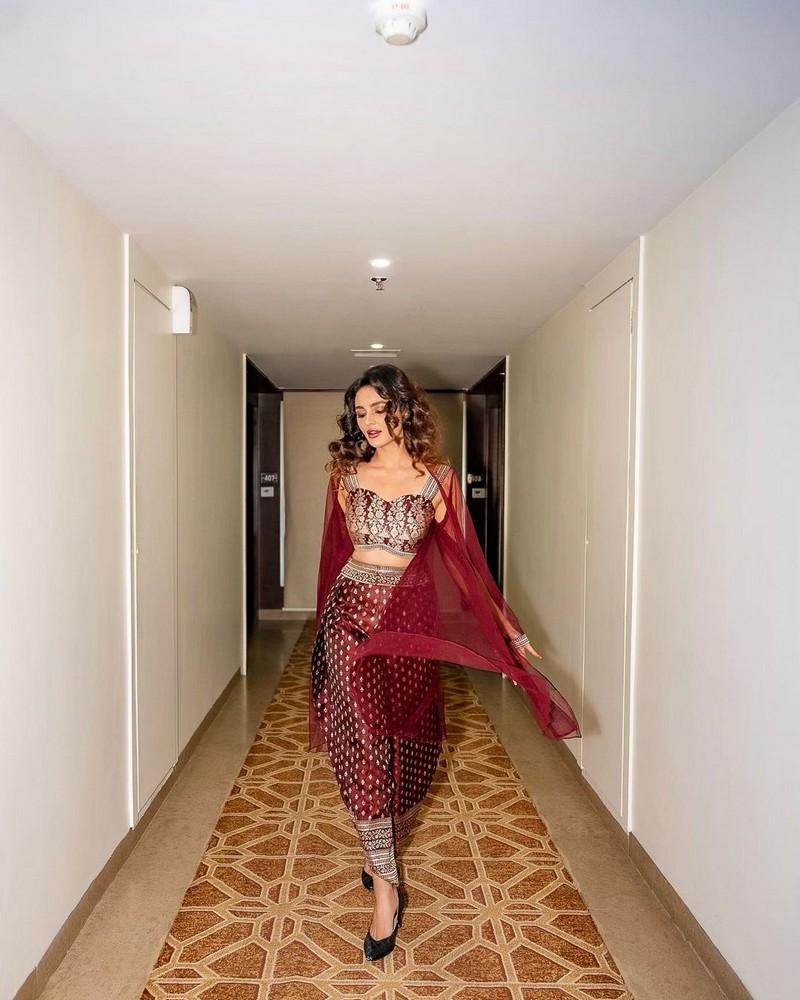 Seerat Kapoor 8