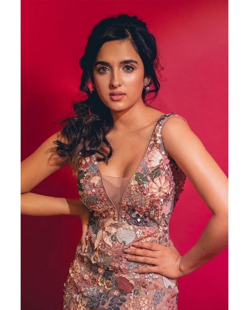 Shirley Setia 3