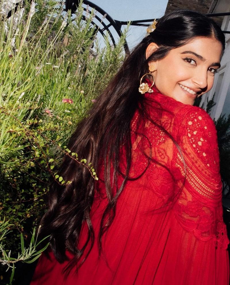 Sonam Kapoor 12