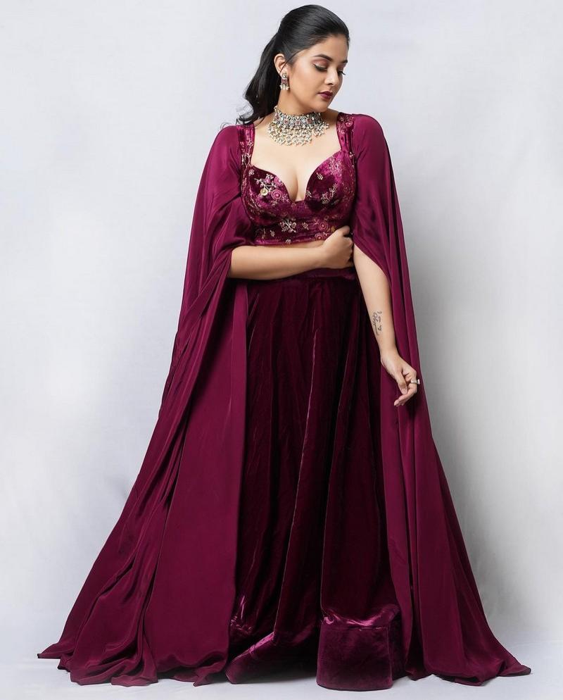 Sreemukhi 3