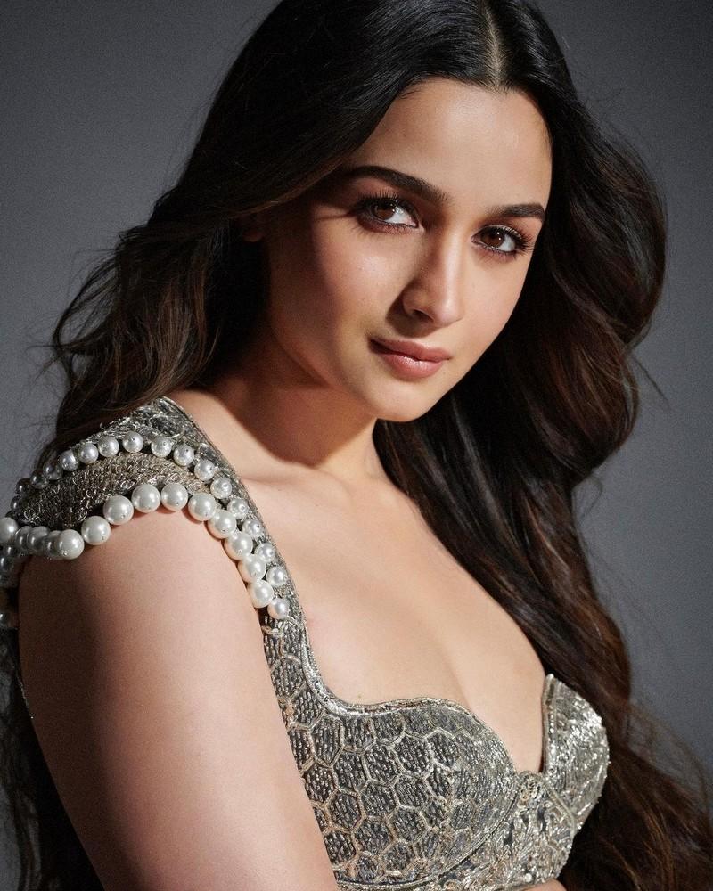 Alia Bhatt 9