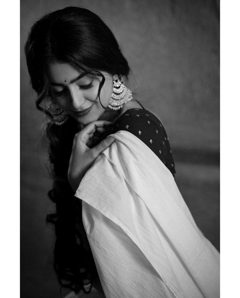 Avantika Mishra 7