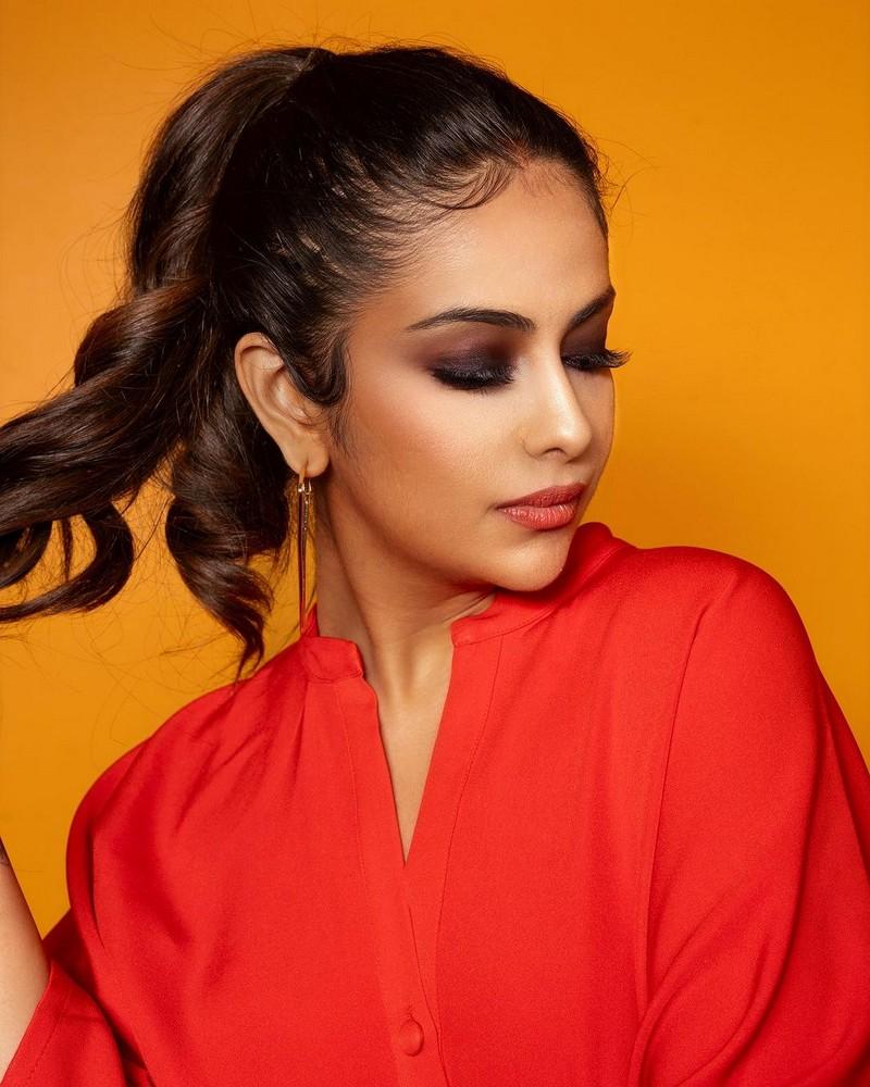 Avika Gor 1