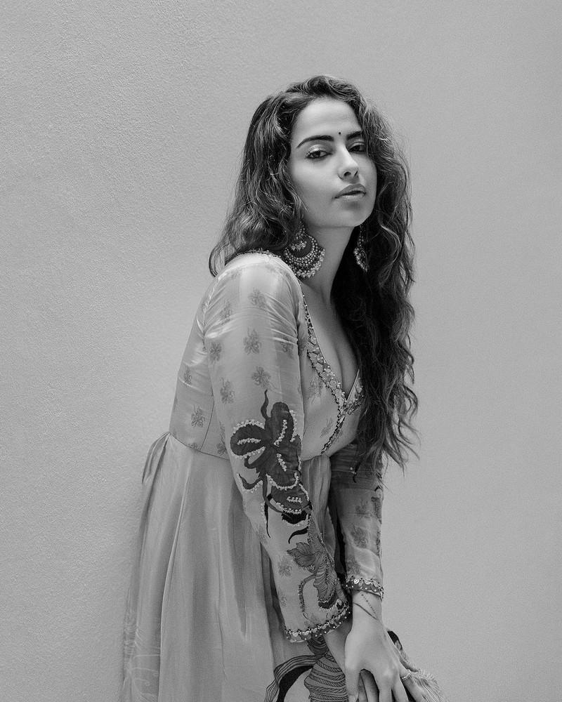 Avika Gor 5