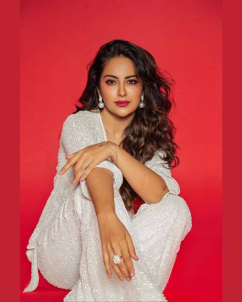 Avika Gor 8