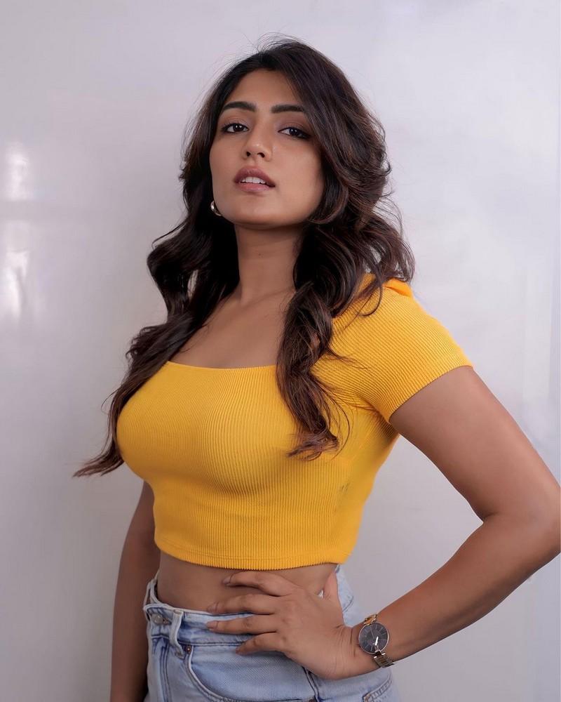 Eesha Rebba 9