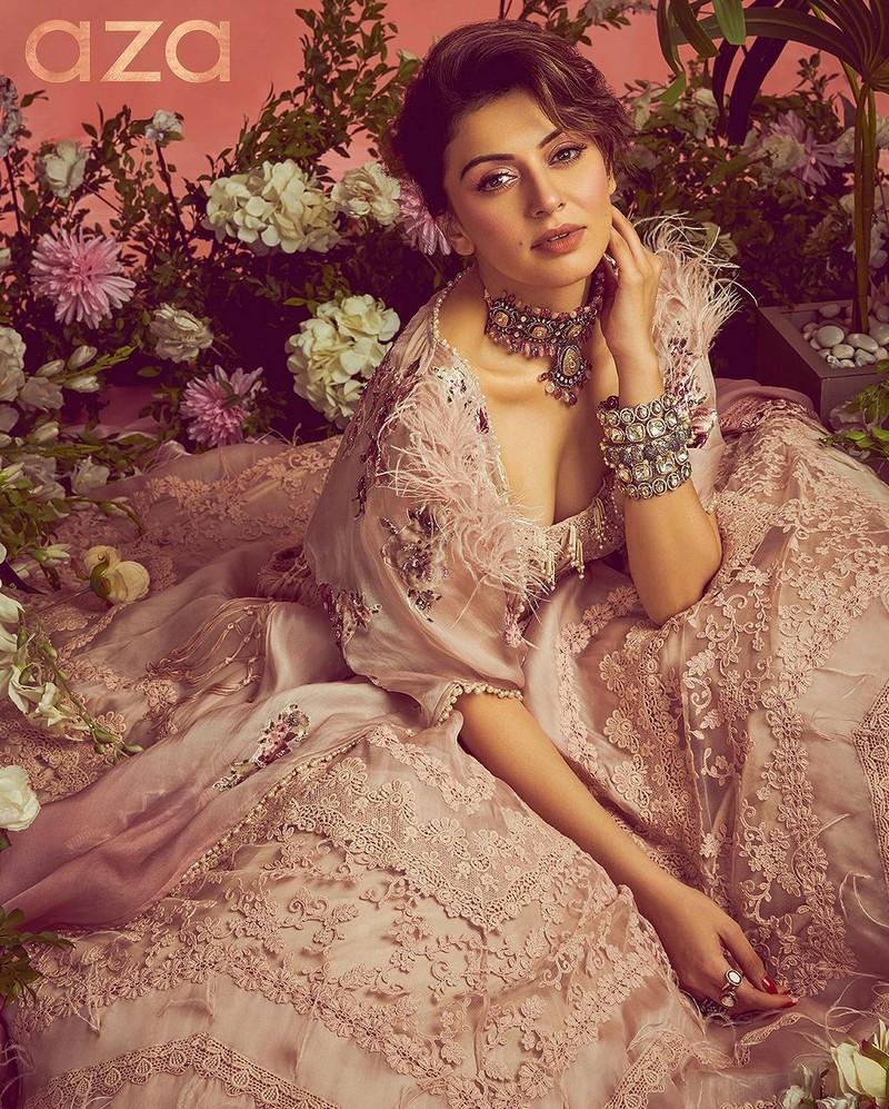 Hansika Motwani 13
