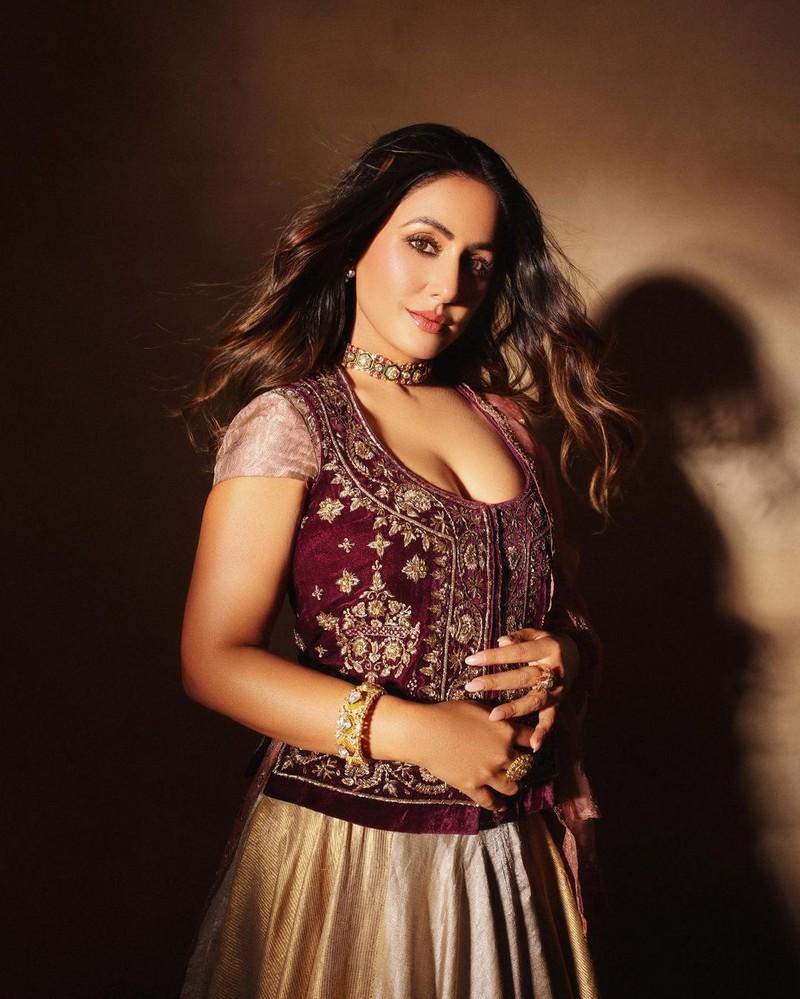 Hina Khan 1