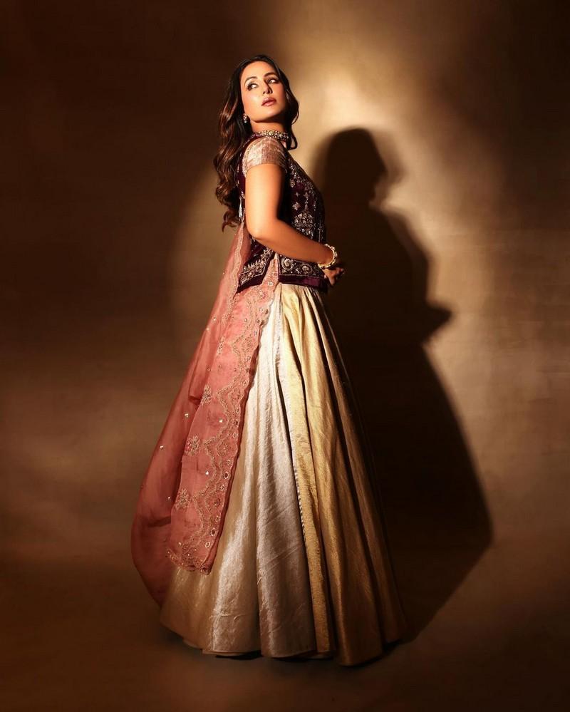 Hina Khan 2