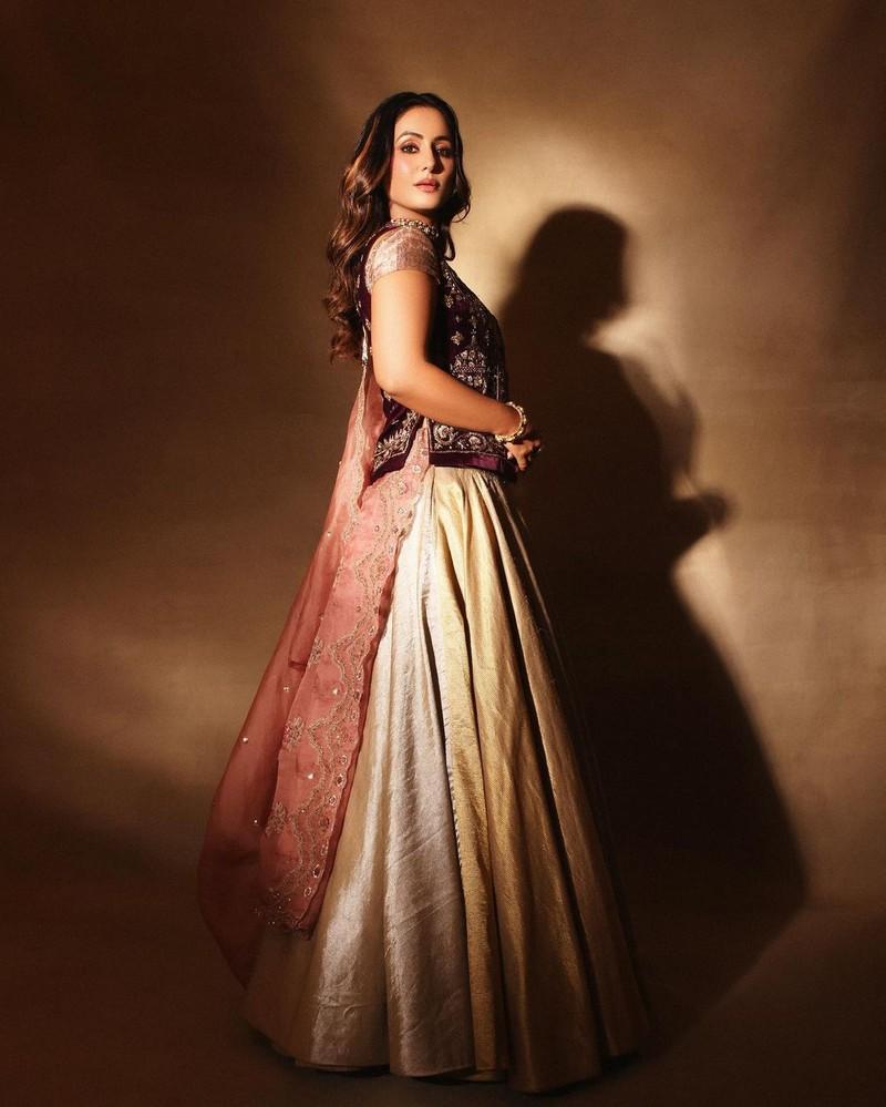 Hina Khan 5