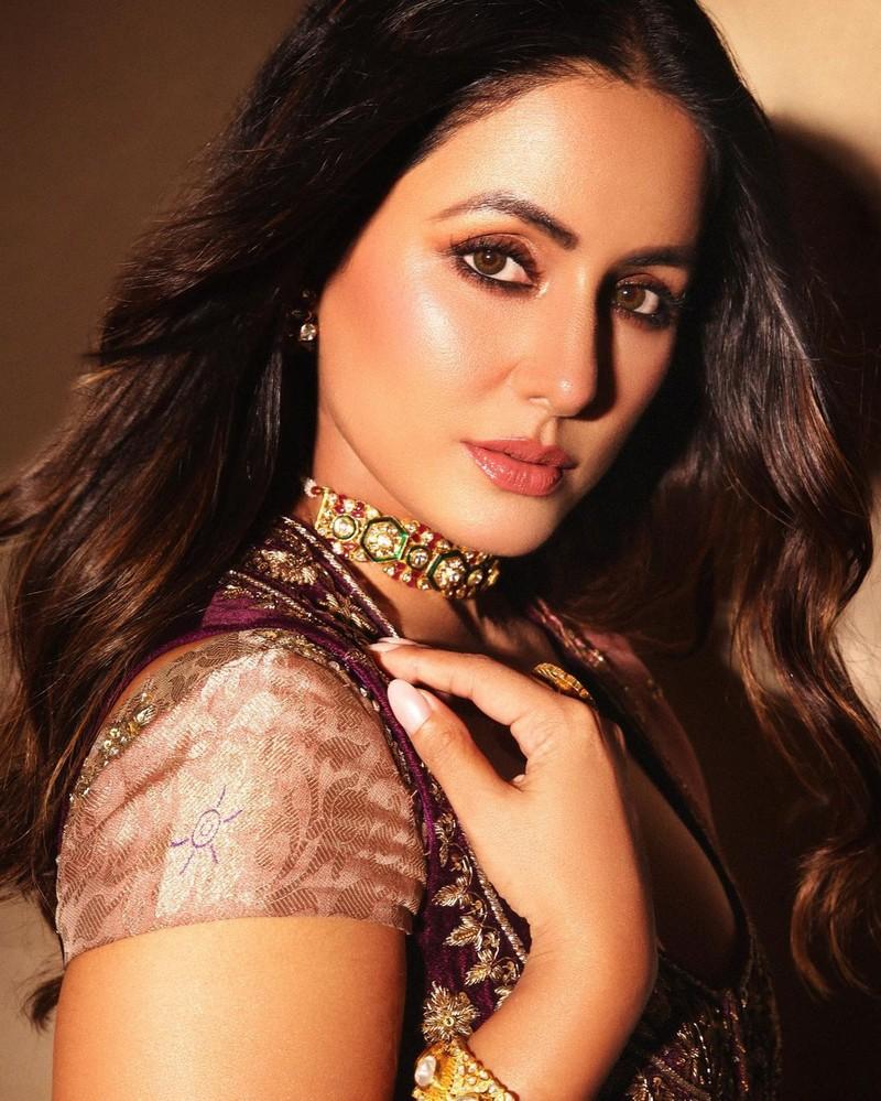 Hina Khan 6