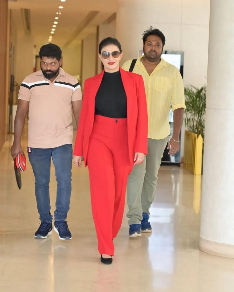 Honey Rose 3
