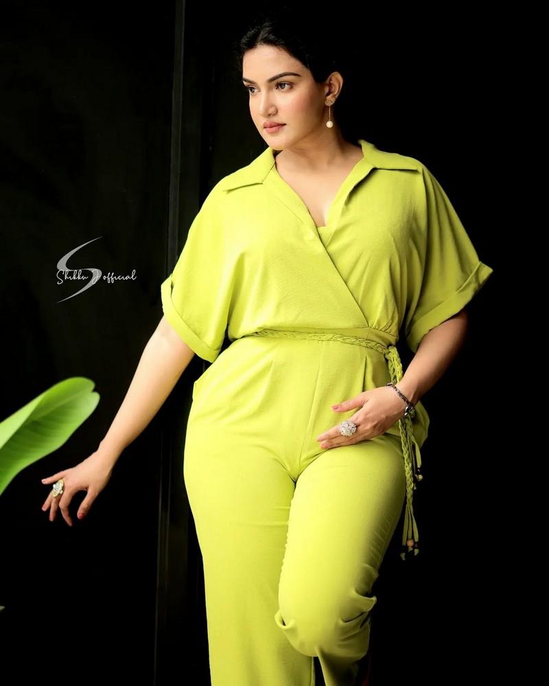 Honey Rose 1