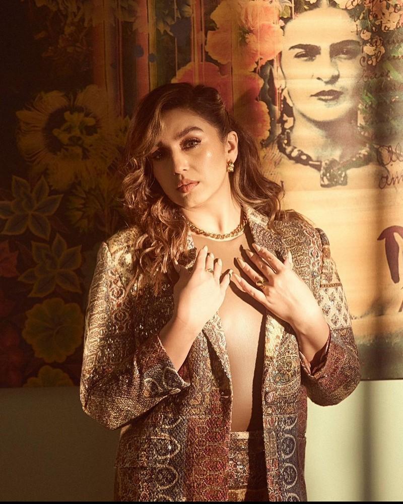 Huma Qureshi 4