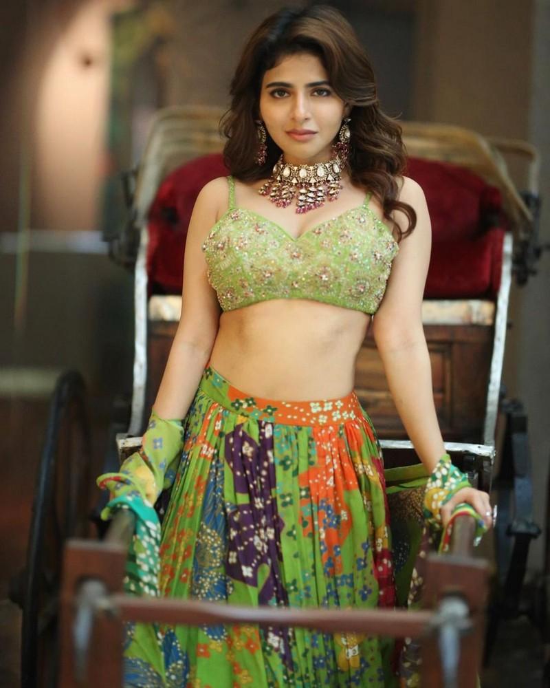 Iswarya Menon 5