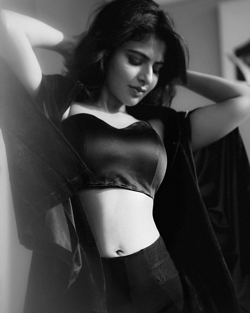 Iswarya Menon 9