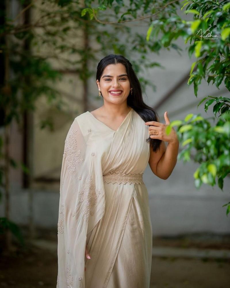 Kavya Kalyanram 4