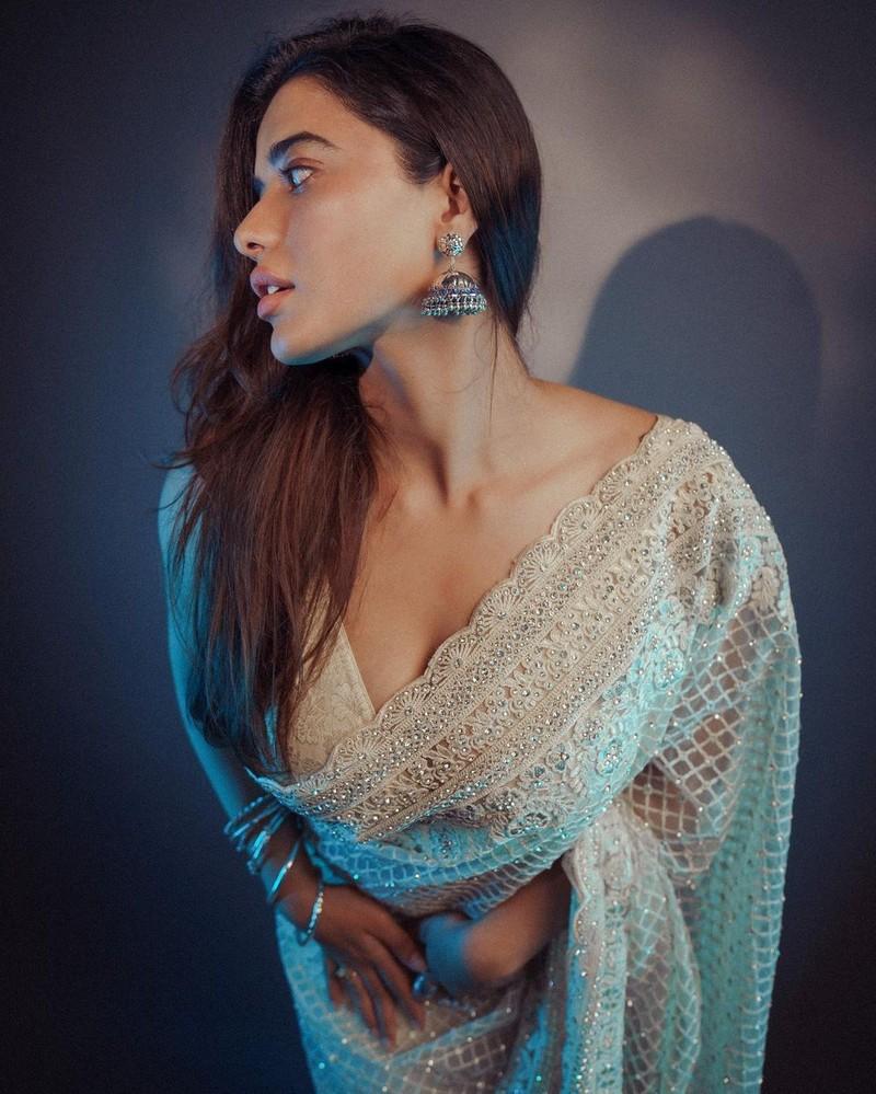 Ketika Sharma 2
