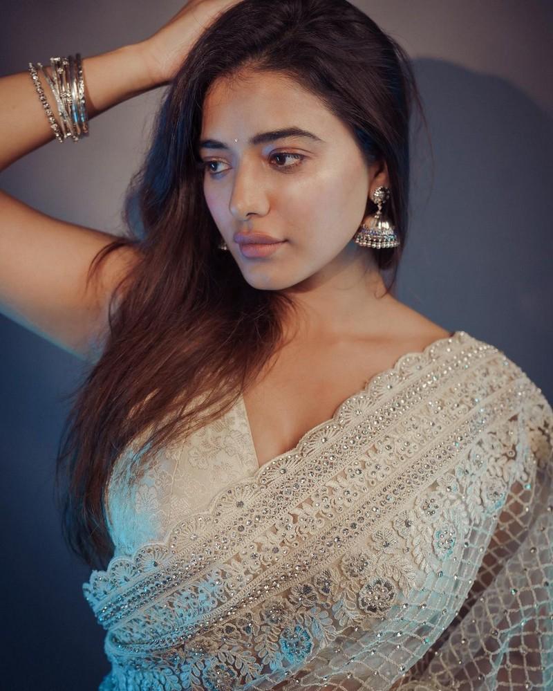 Ketika Sharma 3