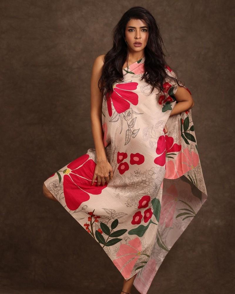Lakshmi Manchu 8