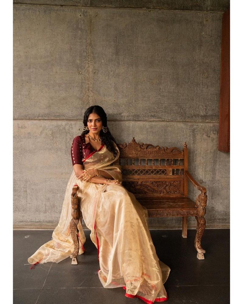 Malavika Mohanan 12