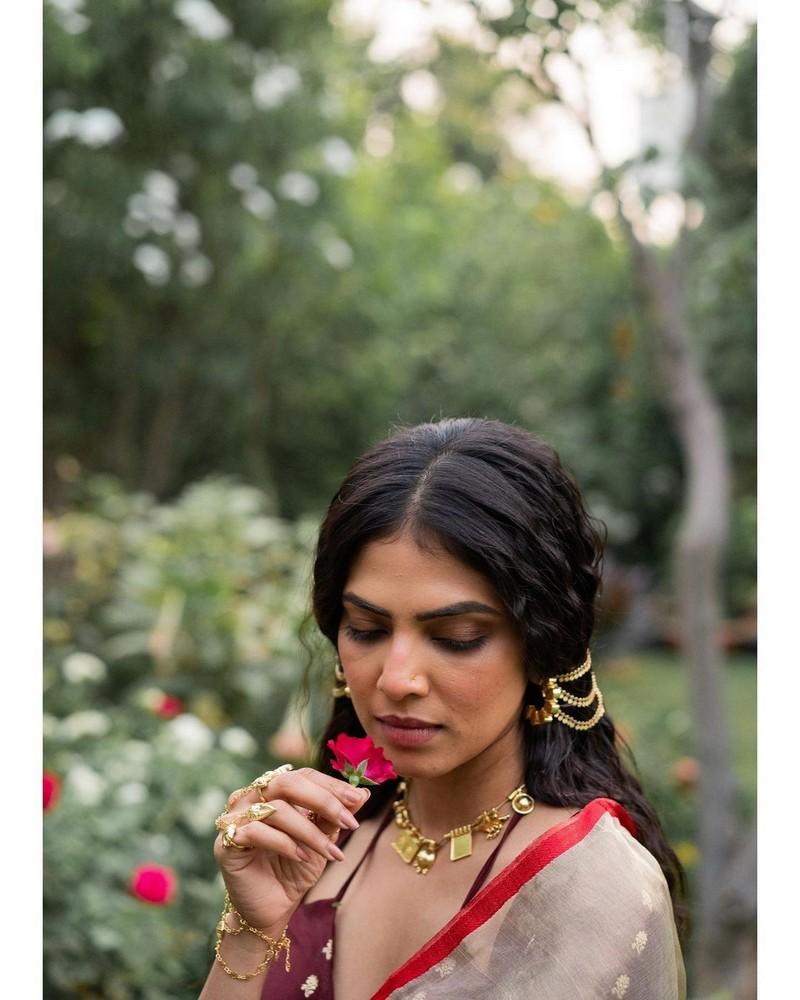 Malavika Mohanan 9