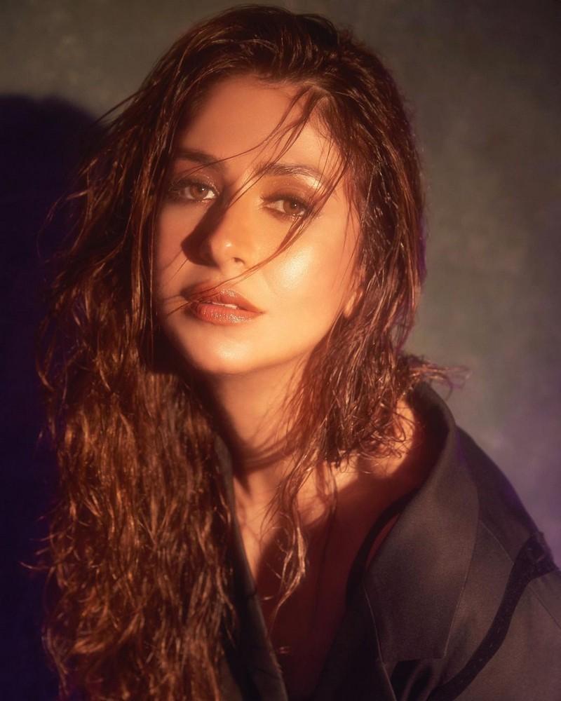 Malvika Raaj 8
