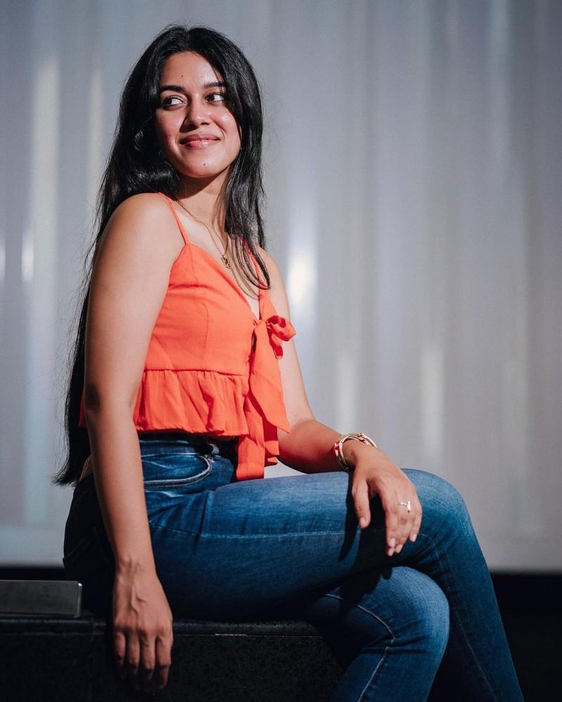 Mirnalini Ravi 12