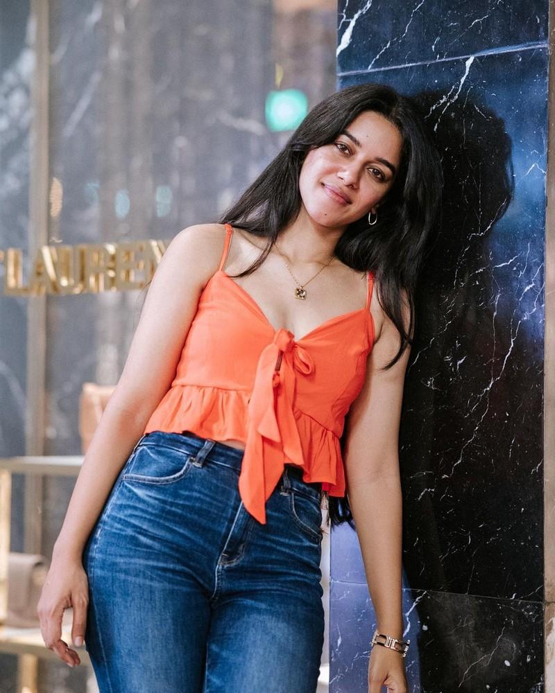 Mirnalini Ravi 9