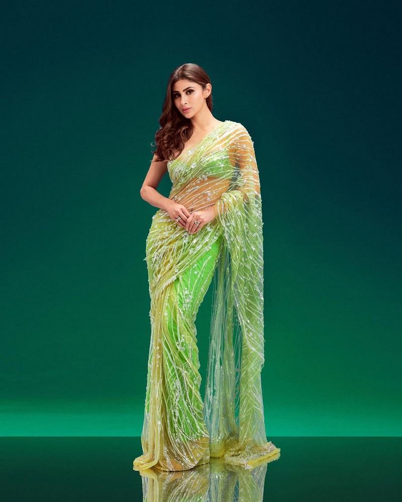 Mouni Roy 2