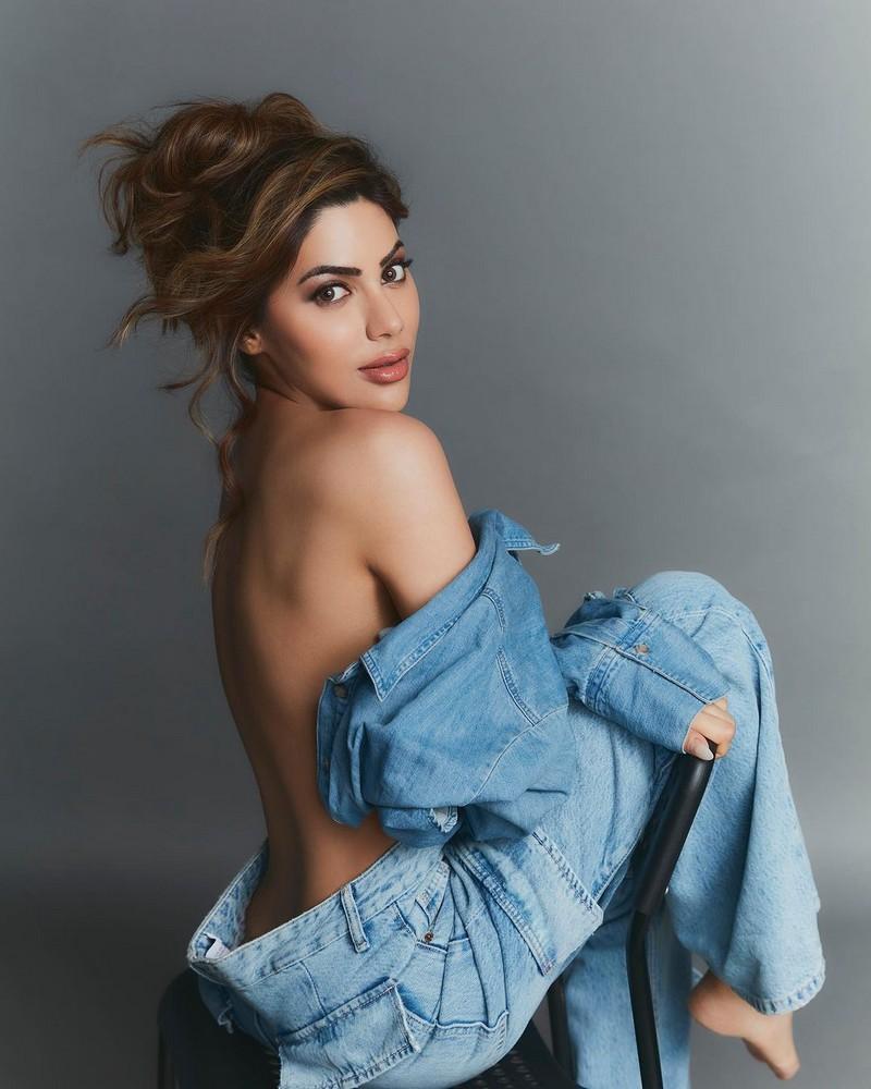 Nikki Tamboli 6