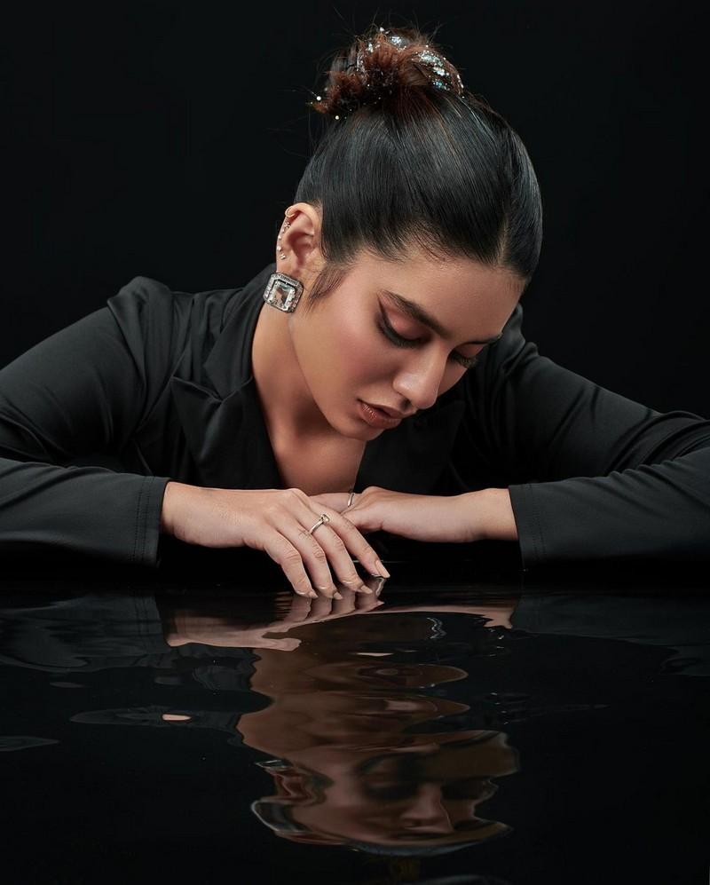 Priya Prakash Varrier 3