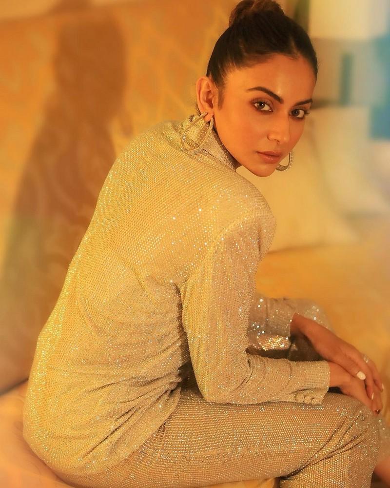 Rakul 4