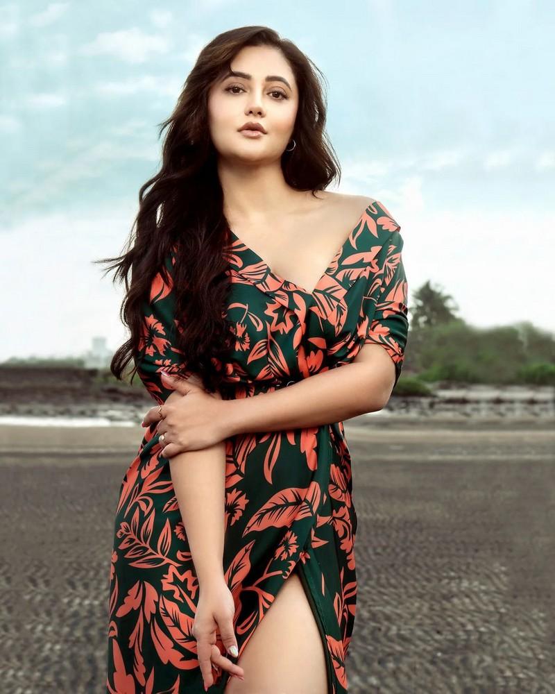 Rashami Desai 7